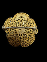 Load image into Gallery viewer, Vintage Miriam Haskell - Finely Find It Vintage!