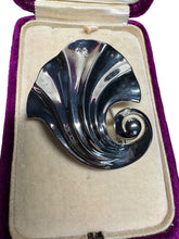 Load image into Gallery viewer, Crown Trifari, designed by Alfred Philippe and patented on March 28, 1944 - Finely Find It Vintage!