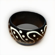 Load image into Gallery viewer, Vintage Carved Black Bangle - Finely Find It Vintage!