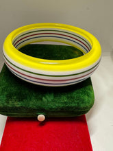 Load image into Gallery viewer, Vintage Lucite Bangle - Finely Find It Vintage!