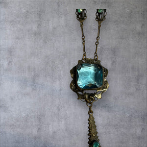 Art Deco Blue Glass Pendant Necklace – Vintage Elegance