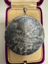 Load image into Gallery viewer, Artisan Sterling and Shell Pendant